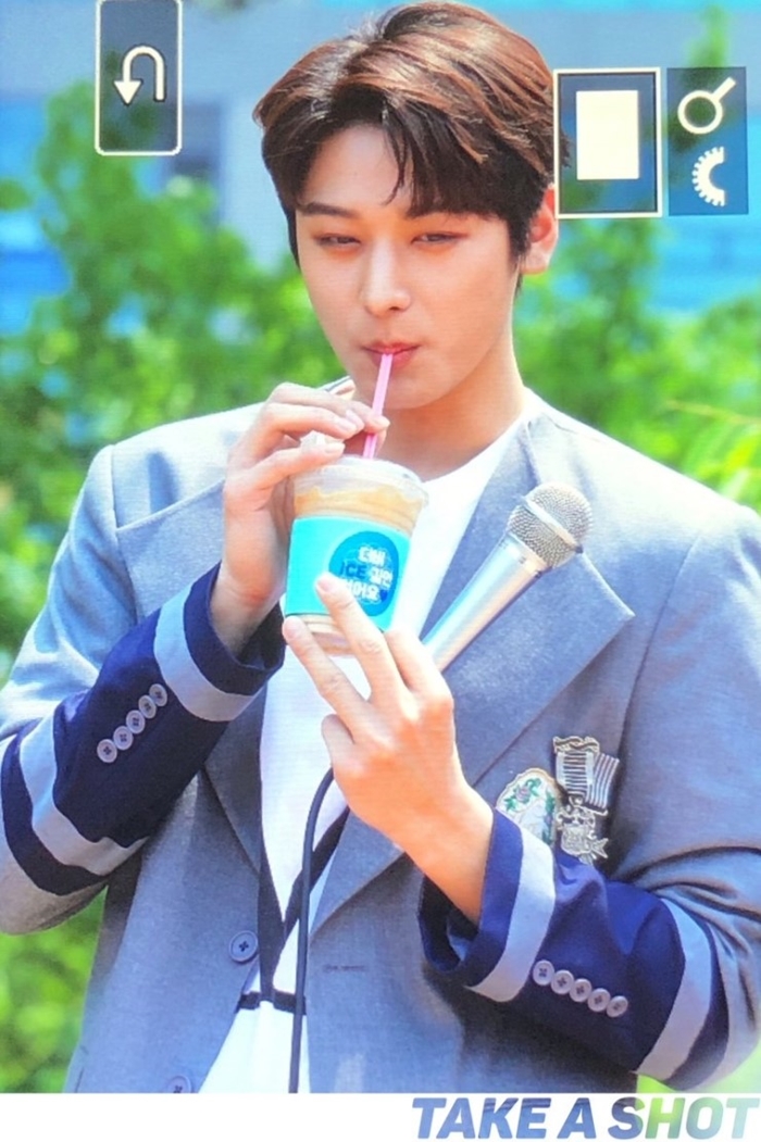 최애음료 vs 최애의 음료 어떤걸 마셔야할지 고민됨ㅋㅋ | 인스티즈