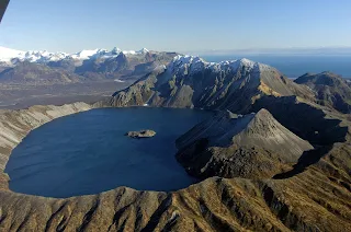 Bentuk Gunung Api Strato, Shield, Cone dan Caldera