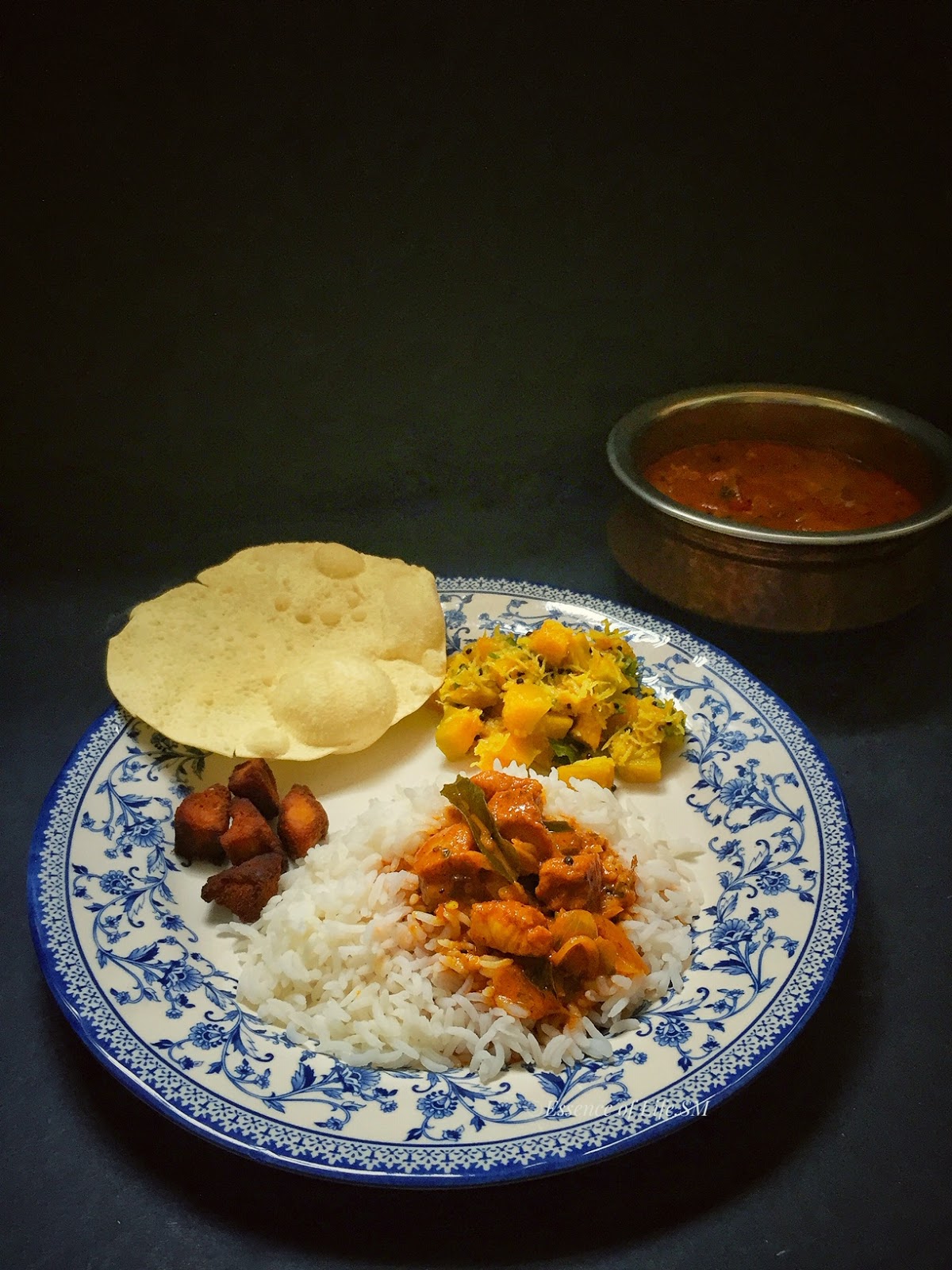 KARUVATTU KUZHAMBU - DRY FISH CURRY
