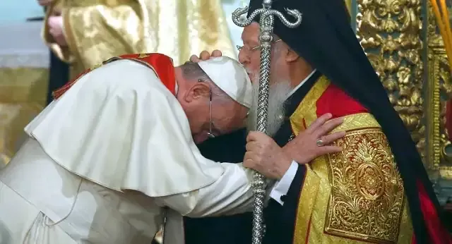 Συμπροσευχή Πάπα και Βαρθολομαίου για τον παγκόσμιο ηγέτη - «Τρέχουν» οι εξελίξεις