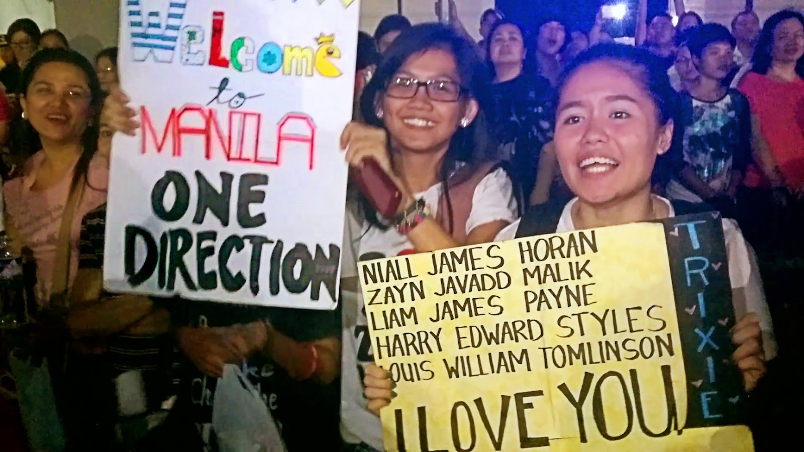 1D fans in Manila