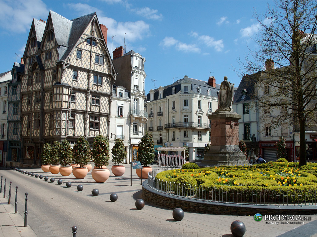 TOP WORLD TRAVEL DESTINATIONS Angers, France