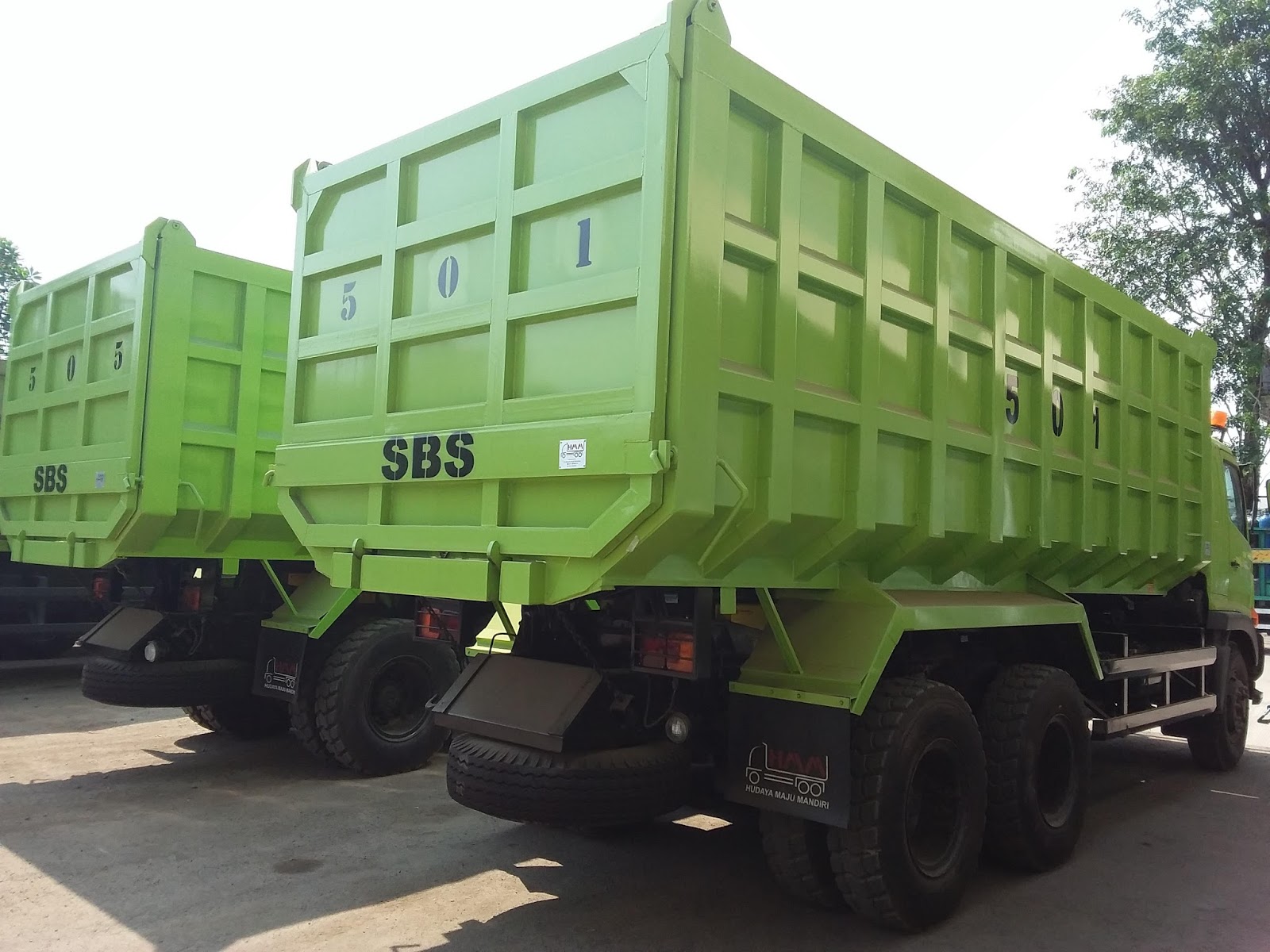 Hino Indonesia HARGA HINO TRONTON  DUMP TRUK  FM 260 JD