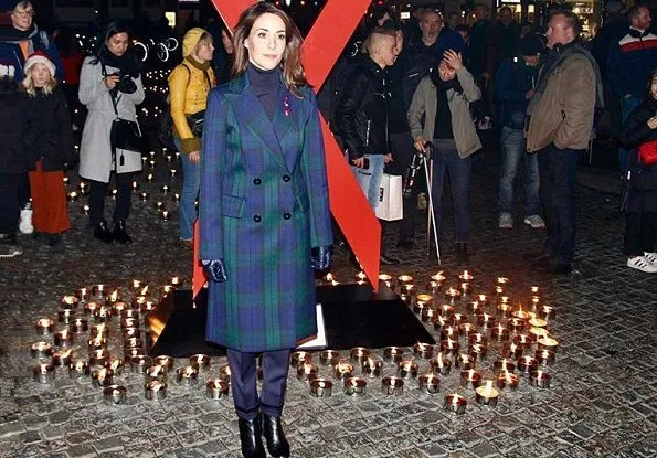 Princess Marie wore Baum und Pferdgarten Damara coat in navy, she attended a memorial ceremony held for 2018 World AIDS Day
