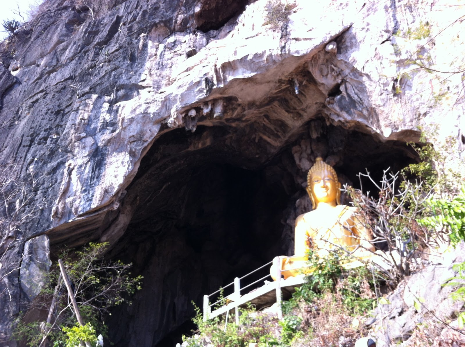 Trips to Thailand: Nong Bua Lamphu - Erawan Cave 