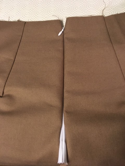 cmoikikou: Fermeture Eclair Invisible (sur jupe)