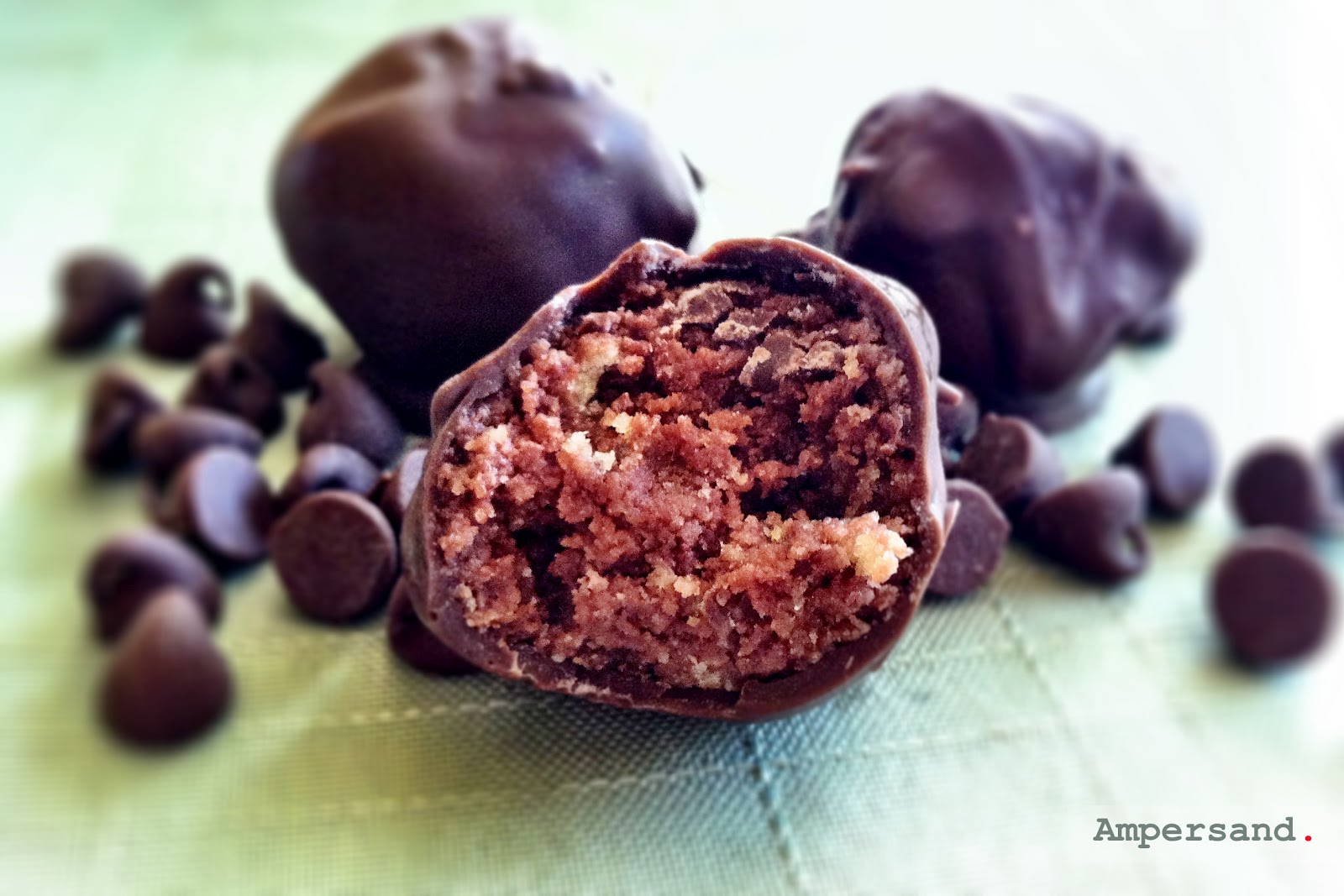 Ampersand. Cake Balls