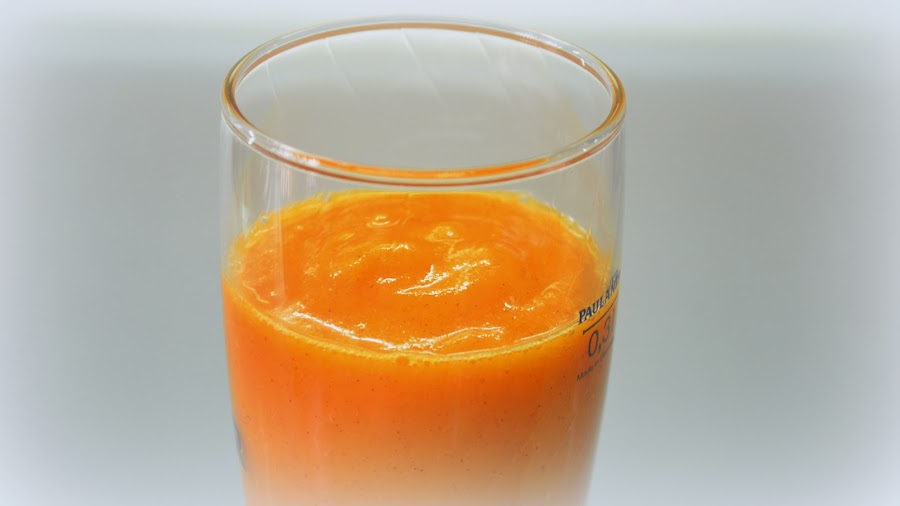 http://recetas-chipironazul.blogspot.com.es/2014/02/zumo-de-naranja-kiwi-y-zanahoria.html