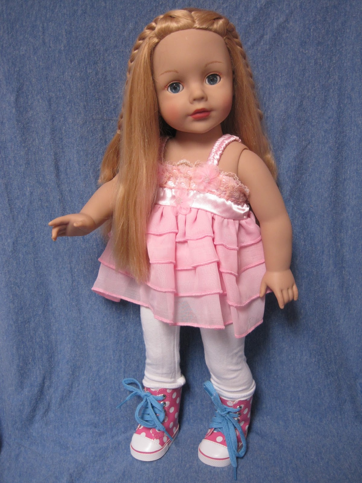 Never Grow Up: A Mom's Guide to Dolls and More: Review: Doll Outfit ...