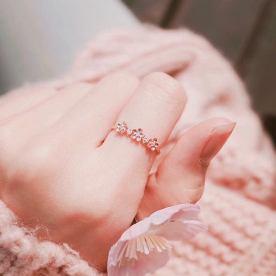 Korean Accessories & Hairstyles 2016 Official Korean Fashion