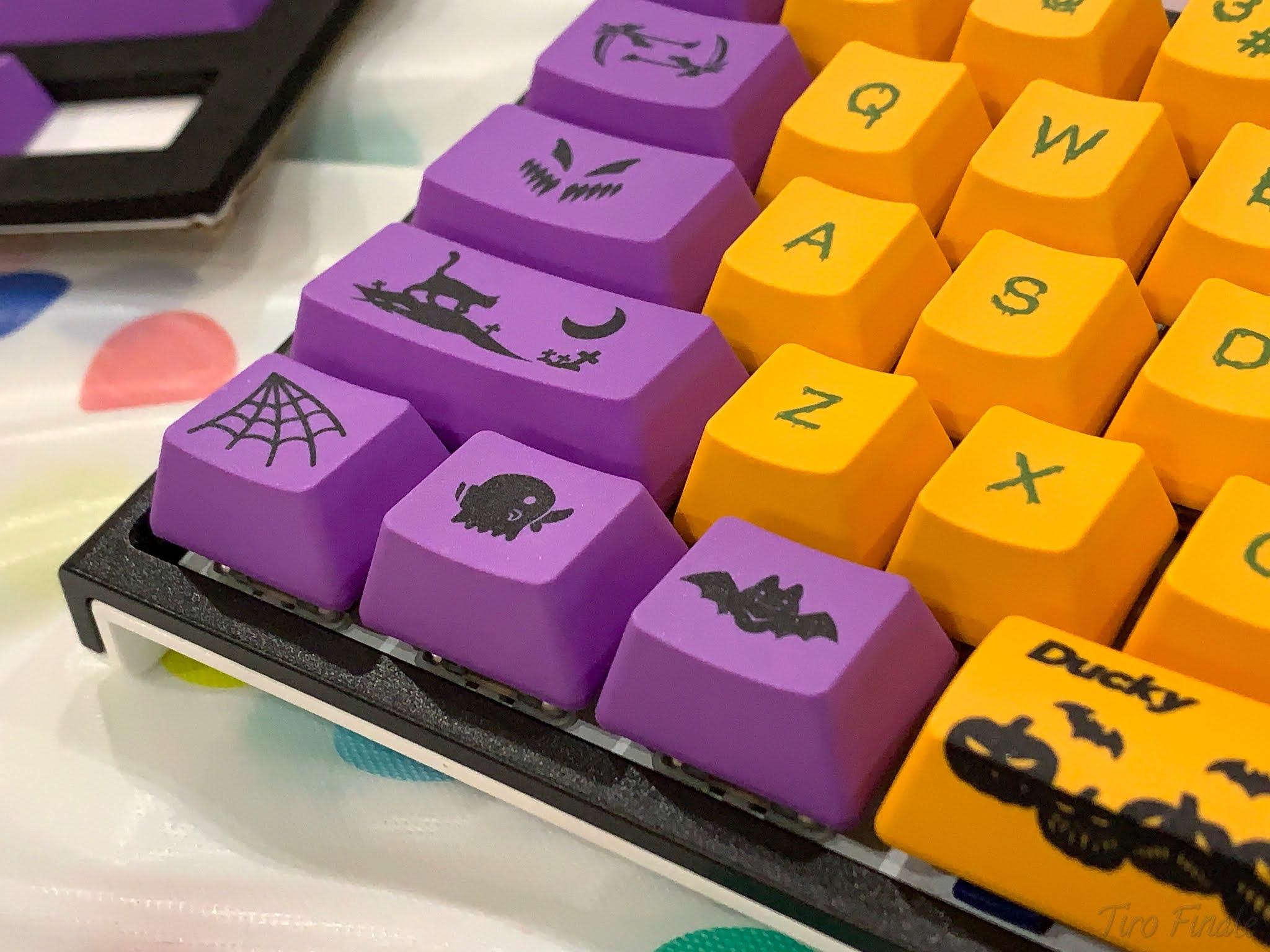 Ducky Halloween Theme Keycaps Review