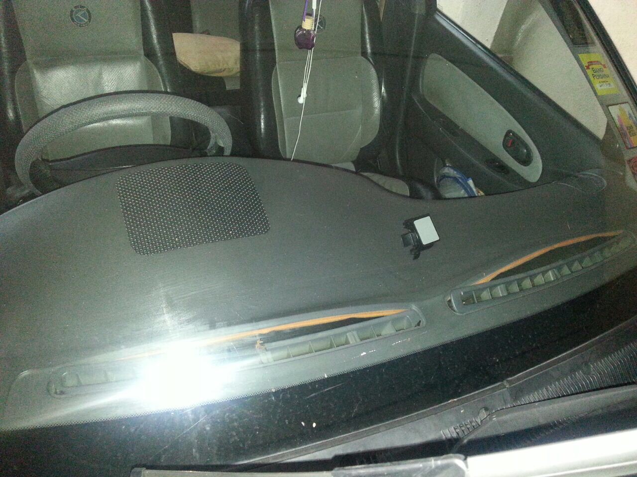 KIA SPECTRA KIA SPECTRA FULLY REFURBISHED DASHBOARD PACKAGE.