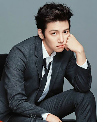 Jaz celana keren aktor Ji Chang Wook