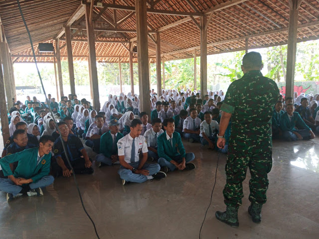 Danramil-16/Miri Ajar Wasbang : Arti Pentingnya Pancasila Sebagai Dasar Negara