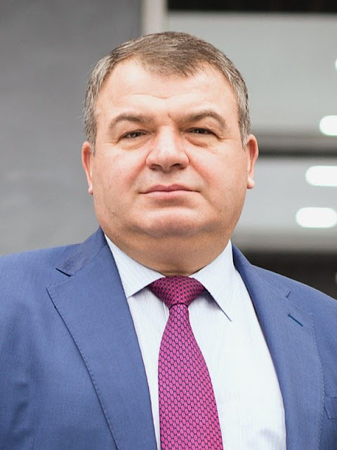 Ông Anatoly Serdyukov