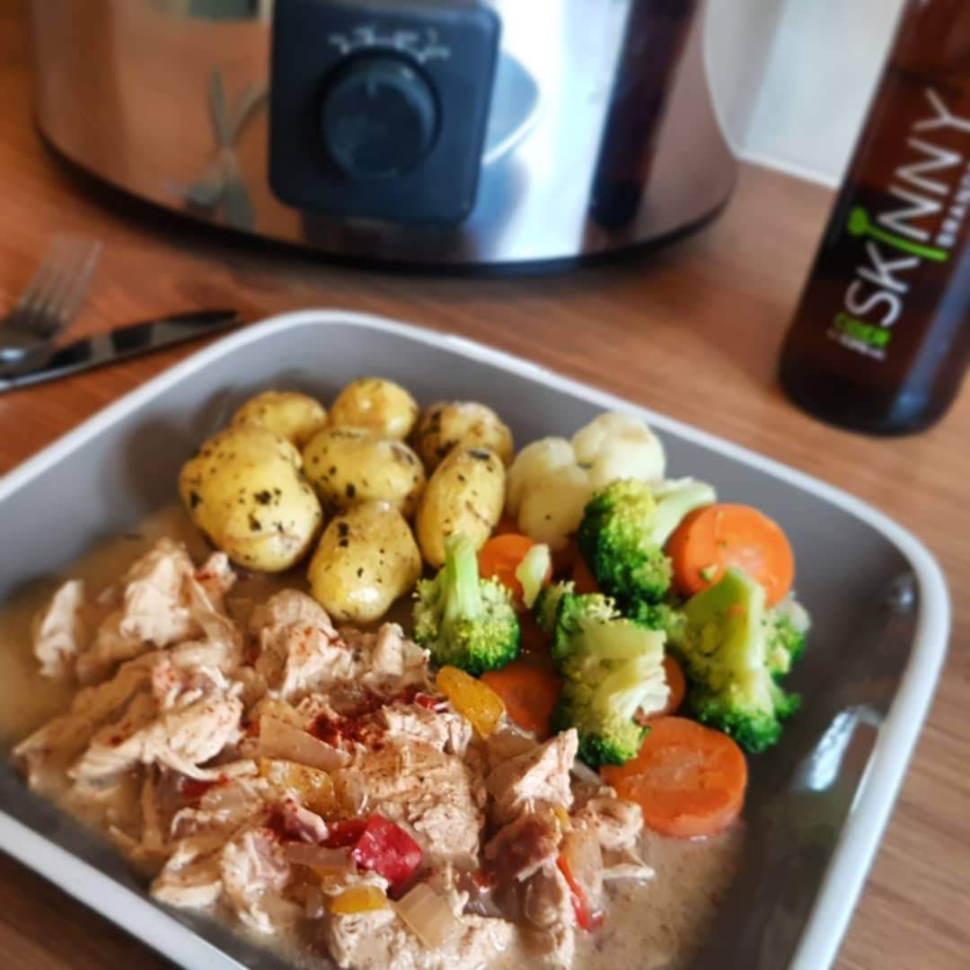 Slow Cooker Creamy Cider Chicken with Skinny Booze Sugar Pink Food