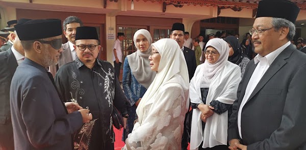 Ikut Berduka Cita, Timbalan Perdana Menteri Malaysia Takziah Dan Saksikan Pemakaman BJ Habibie