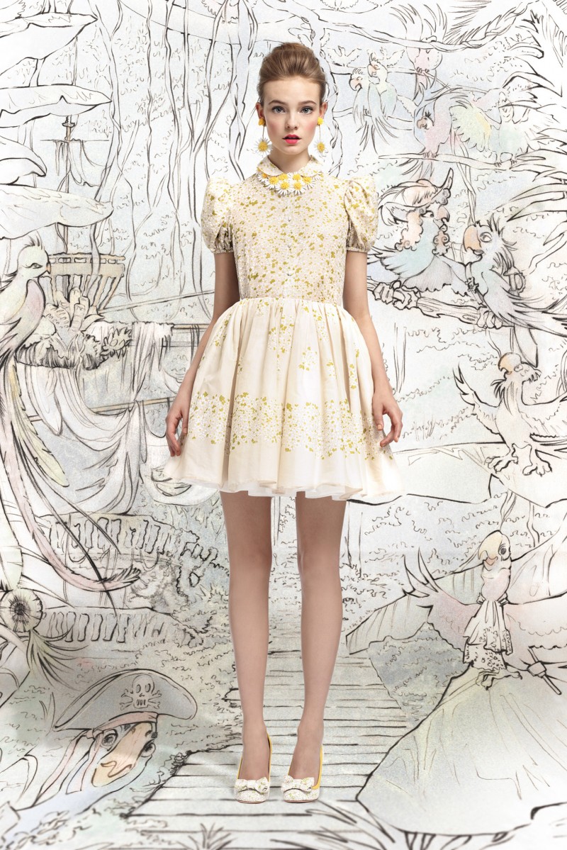 STYLE HOSTESS: red valentino.