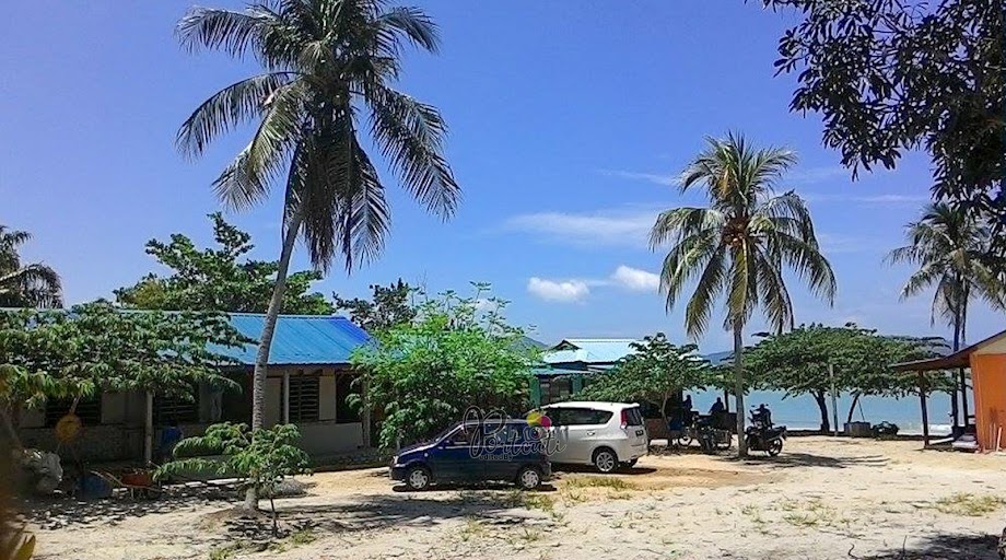 Chalet Ala Kampung Depan Pantai Teluk Senangin, Terbaik