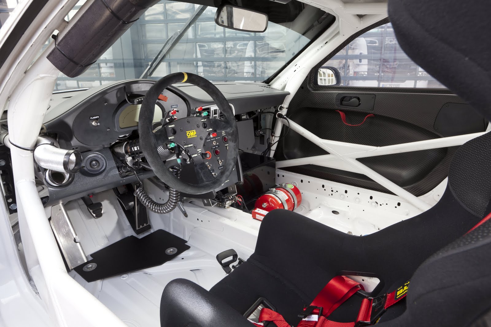 Porsche gt3 r interior