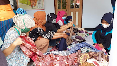 Mahasiswa HIMA Manajemen UMP, Gelar Baksos dan Kegiatan Layak Anak di Desa Kemirilor