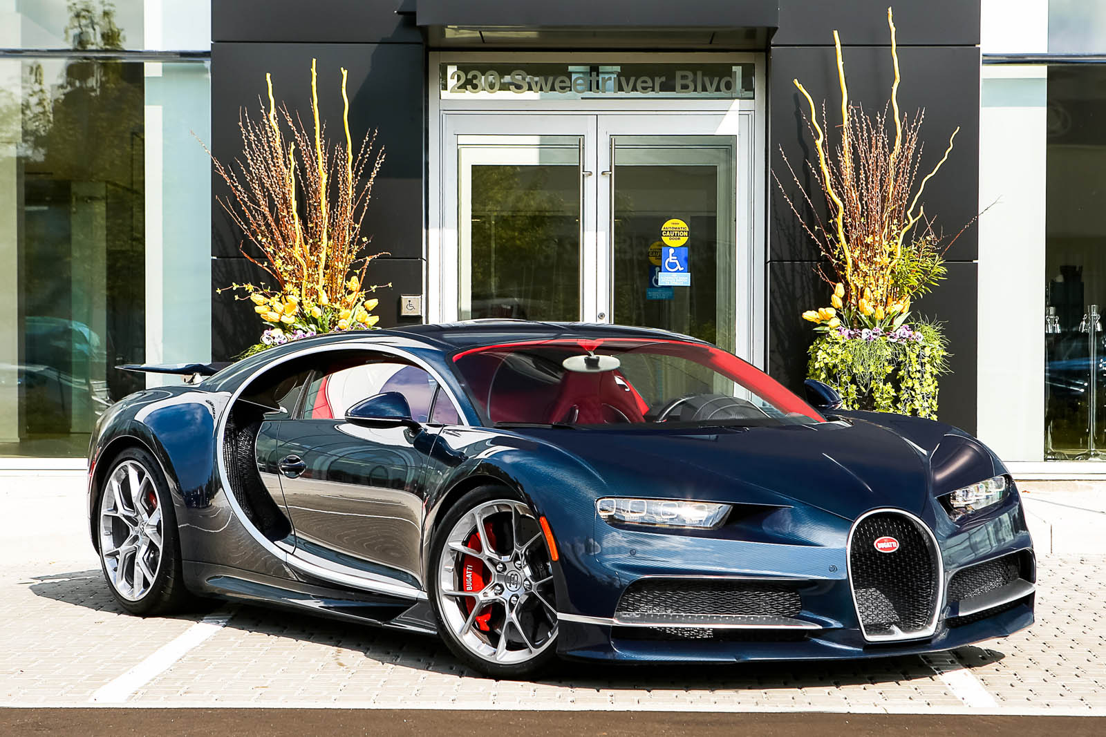 Bugatti Chiron Greets Canadian Customers In Toronto Carscoops