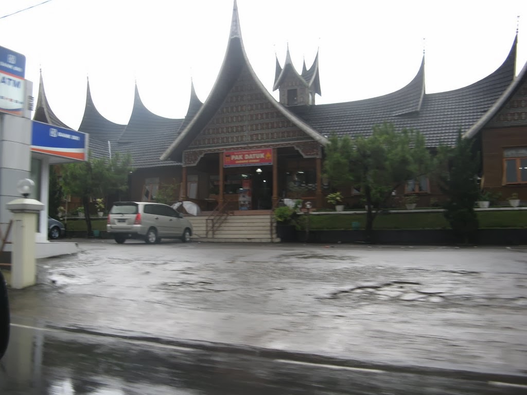 Avanza 2007 di Sumatera Barat: Legenda Jalanan yang Tak Lekang Oleh Waktu