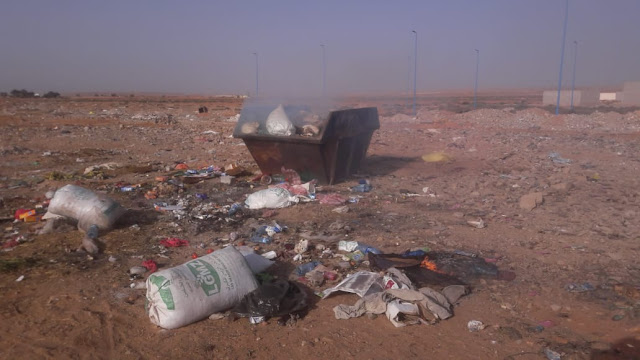 انتشار روائح كريهة بتجزئة فراحي تومزين والحي الجديد بسبب تعمد مجهولين حرق احدى الحاويات المجاورة للحيين انتشار روائح كريهة بتجزئة فراحي تومزين والحي الجديد بسبب تعمد مجهولين حرق احدى الحاويات المجاورة للحيين