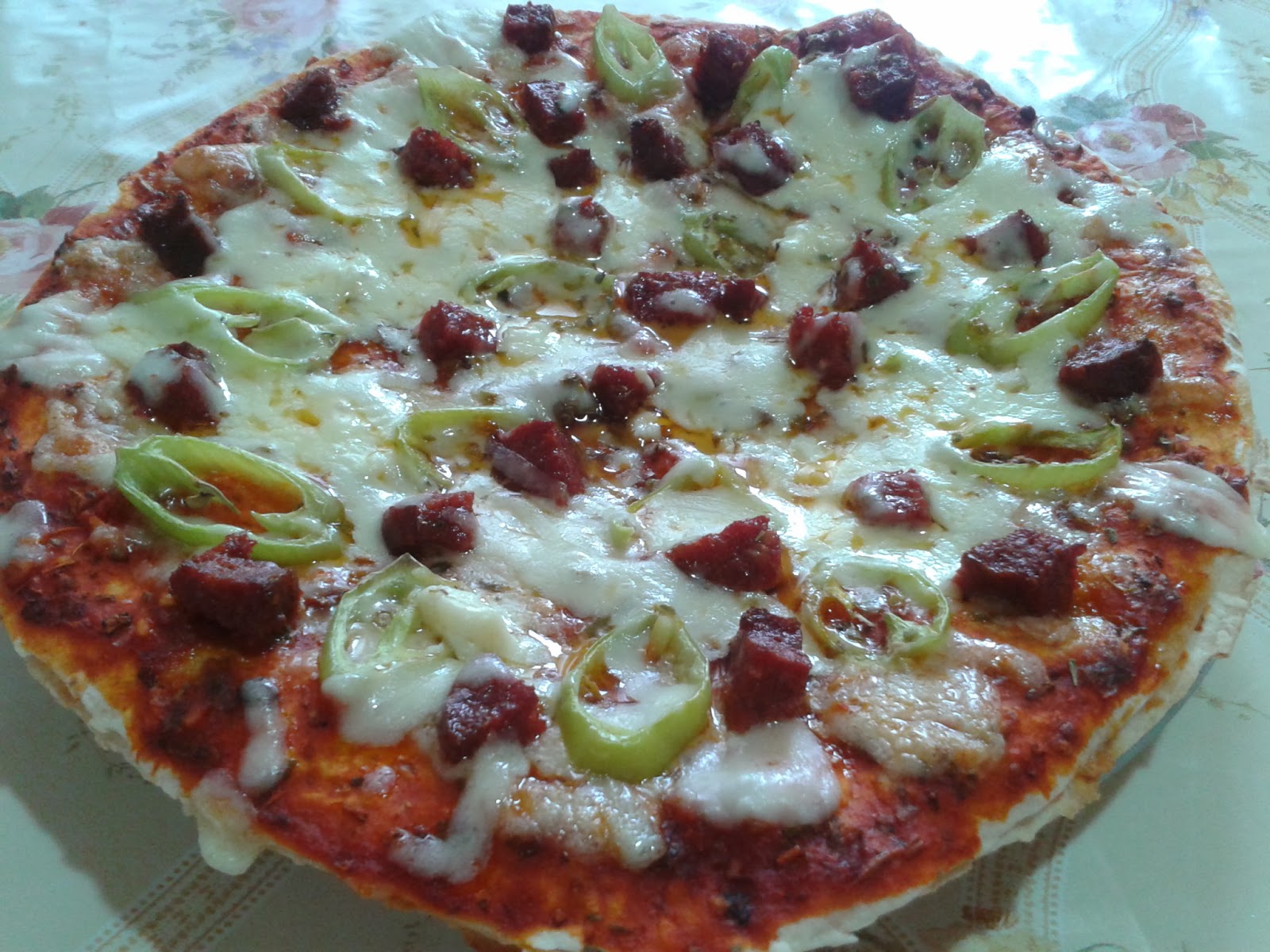 MUTFAĞIMDAN ESİNTİLER&hellip; LAVAŞ İLE PRATİK PİZZA