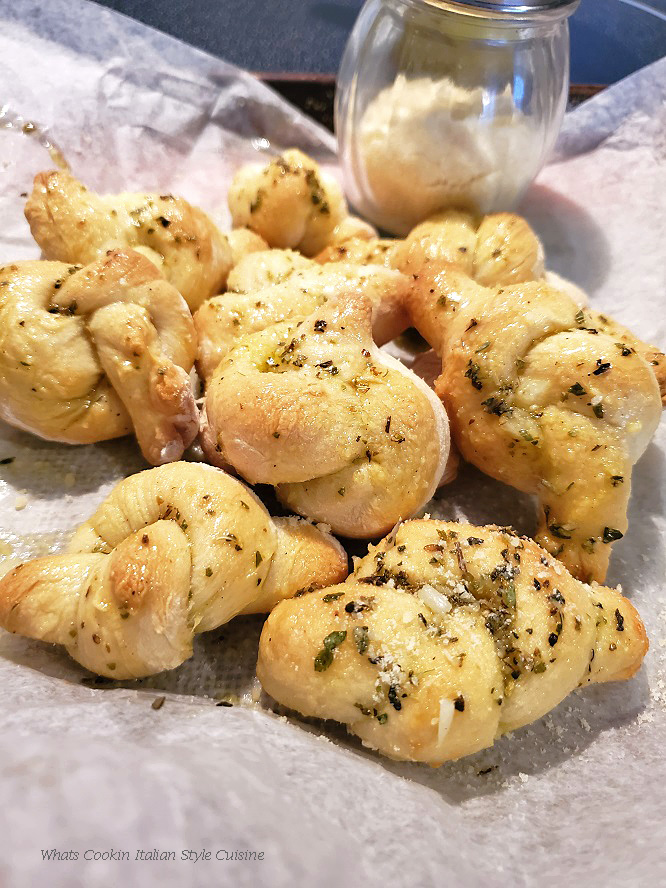 Italian Garlic Knots What's Cookin' Italian Style Cuisine