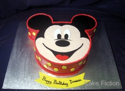Mickey Mouse Birthday Cake on Cake Fiction  Mickey Mouse Ears Birthday Cake And Cupcake