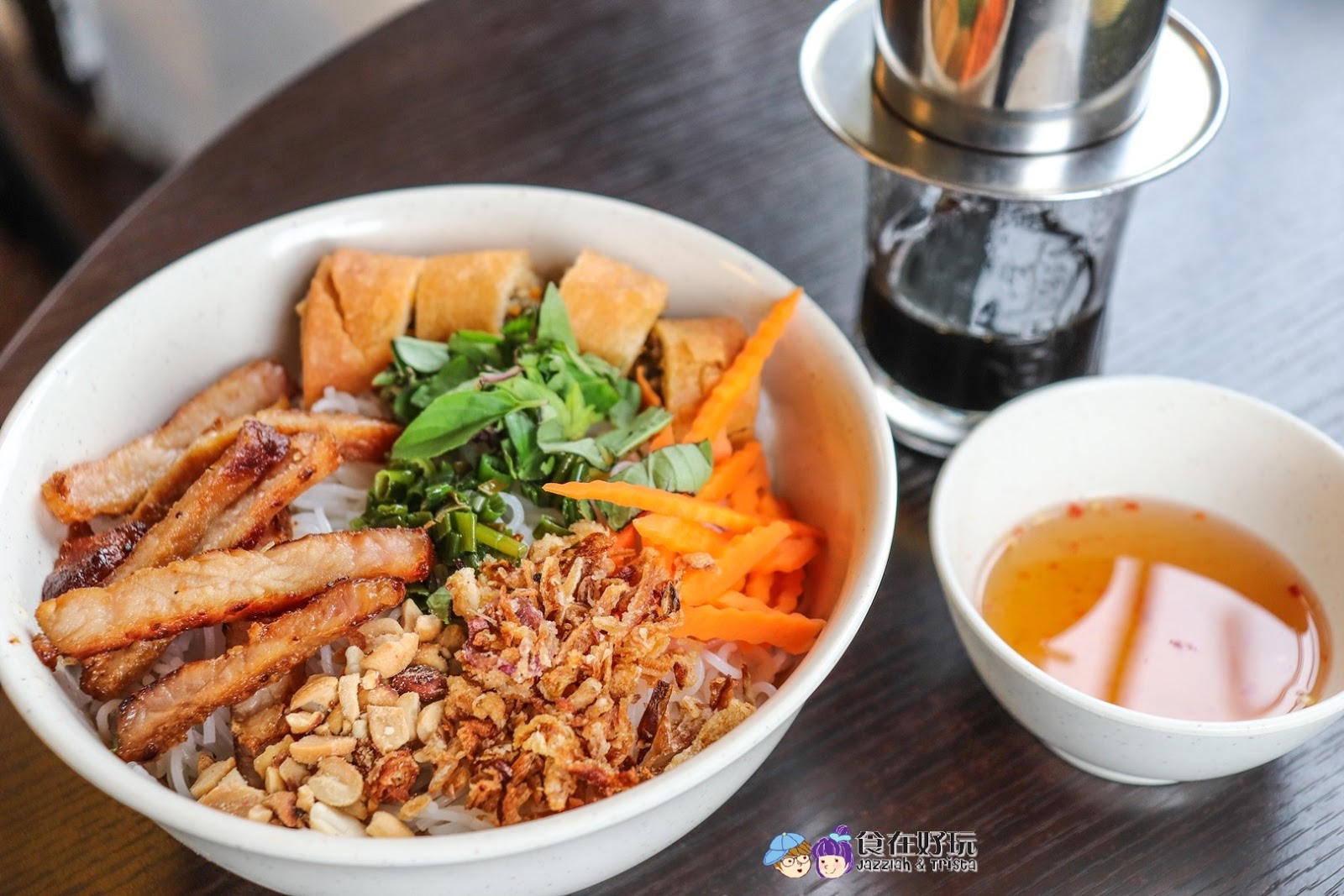 越南必吃的10道经典美食，看看你吃过哪几种？_汤头
