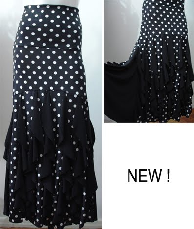 Skirt Begônia 018 Vertical Ruffles in Black and White small dots - US$120.00
