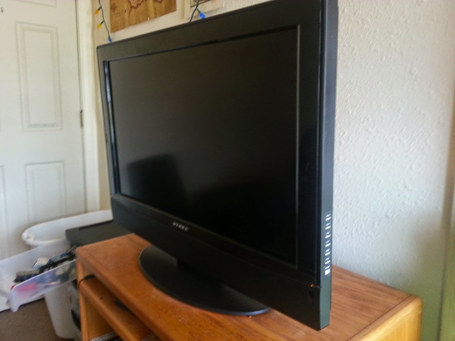 Dynex 32 Inch TV Class / 720p / 60Hz / LCD HDTV PDF Download Ebook