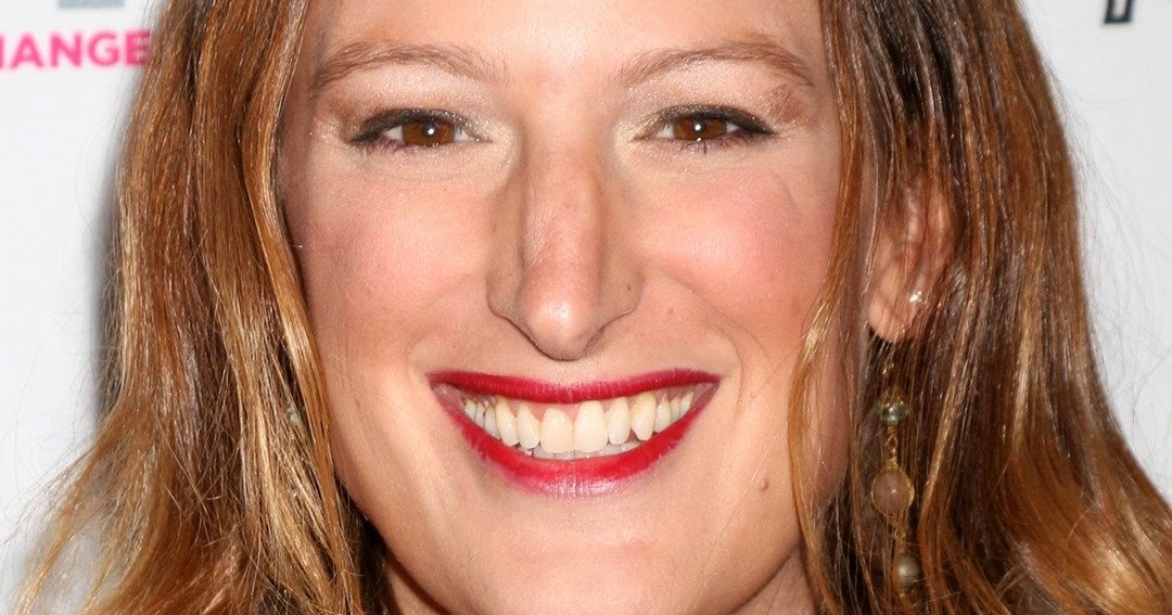 J.J. &rsquo;s Condo: Jen Richards