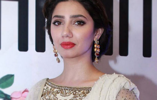 [OH!!] Mahira's Video May Affect 'Raees' Release Date??
