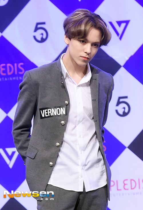 오늘자 세븐틴 쇼케이스 | 인스티즈