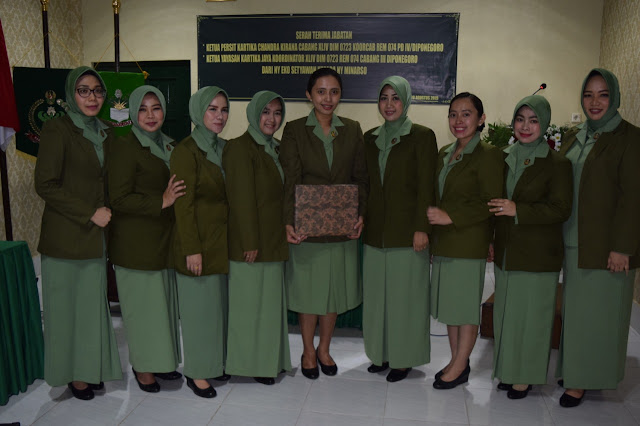 Ketua Persit KCK Cab XLIV Sekarang Dijabat Ny Lilik Minarso   