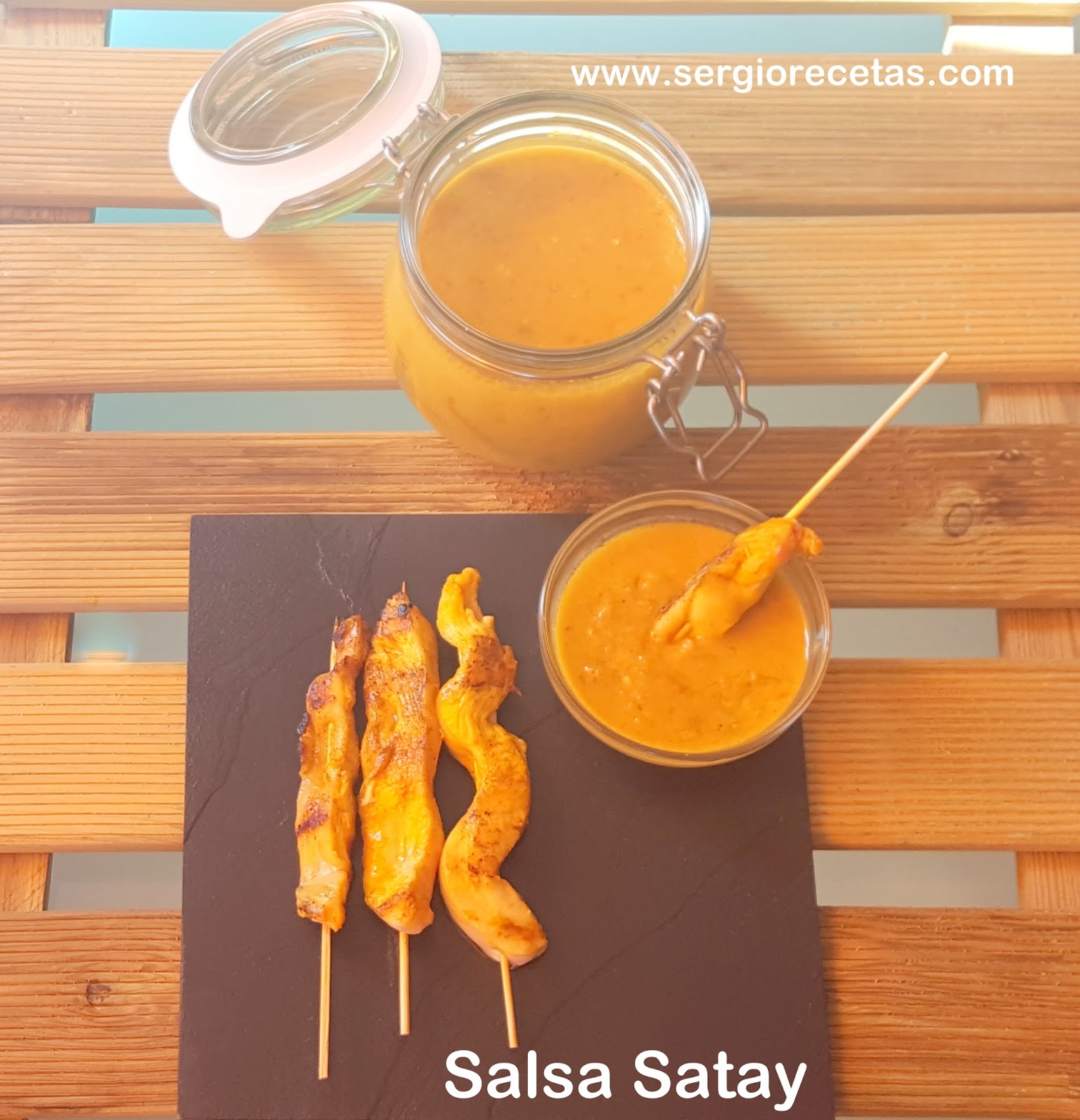 Alitas de pollo horneadas con salsa satay Salsa Satay. La tendrás lista en sólo 10 MINUTOS
