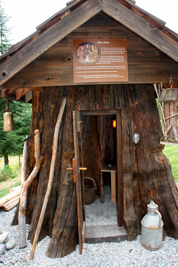ESTILO RUSTICO: Casa Original y Rustica en Montana