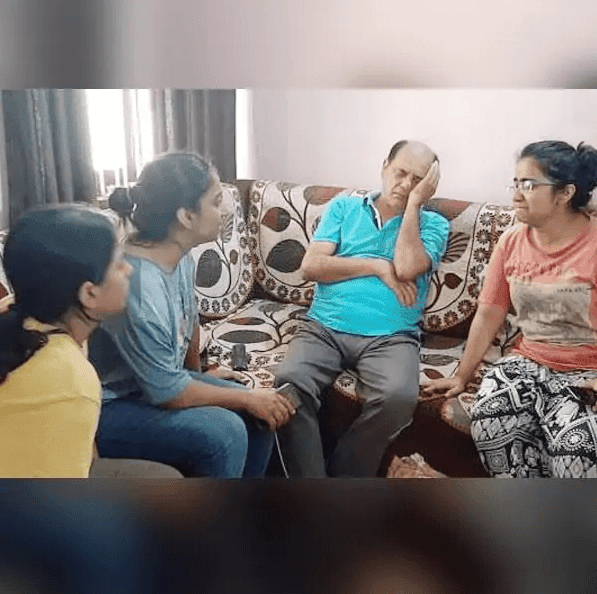 बेटे सुशांत सिंह राजपूत की आत्महत्या की खबर सुन पिता को लगा सदमा बेटे सुशांत सिंह राजपूत की आत्महत्या की खबर सुन पिता को लगा सदमा