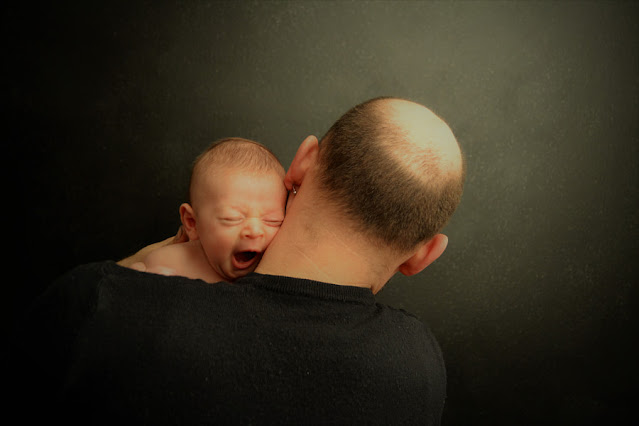 How To Take Photos Of A Baby ? Newborn Photography Tips