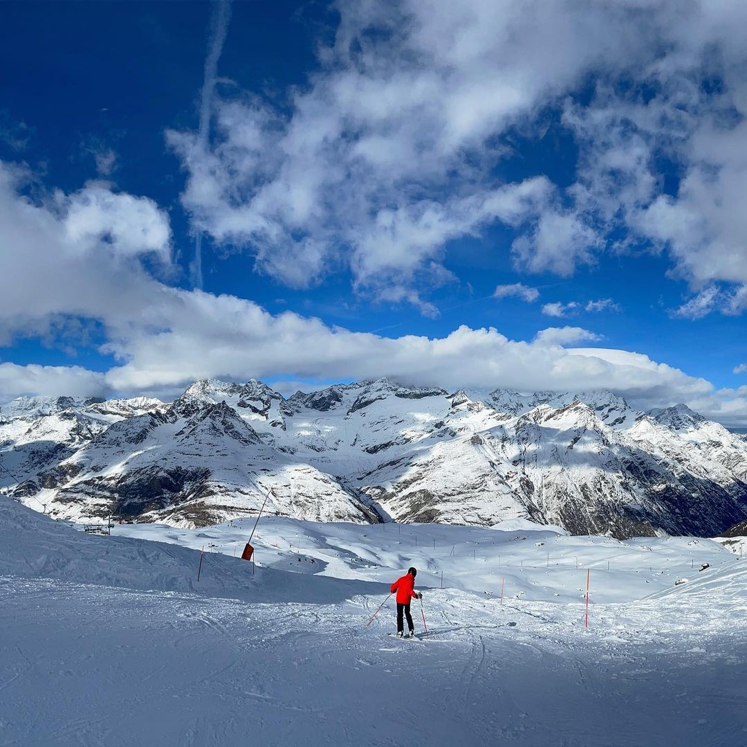 Bermain ski Zematt Swiss