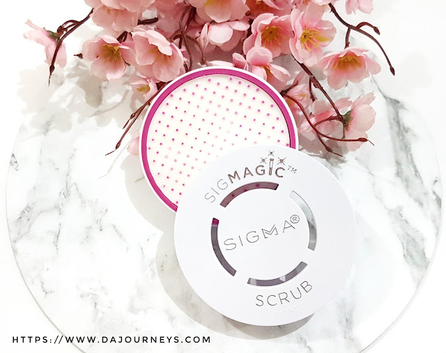Review Sigma Sigmagic Scrub Solid Makeup Brush Cleanser