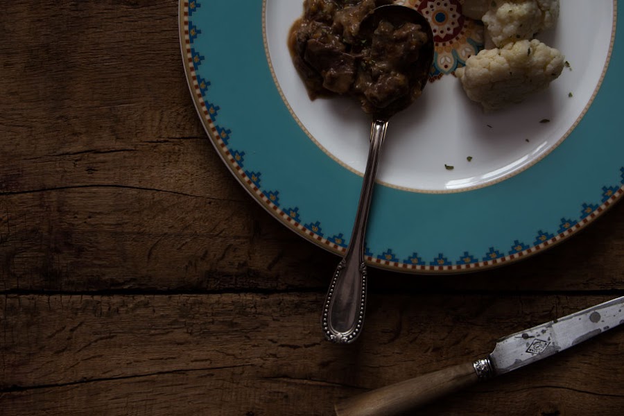 Coliflor con salsa de rabo