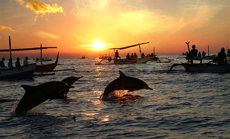 Lovina Beach - Saw The Sunrise And Meet The Dolphins In The Sea
