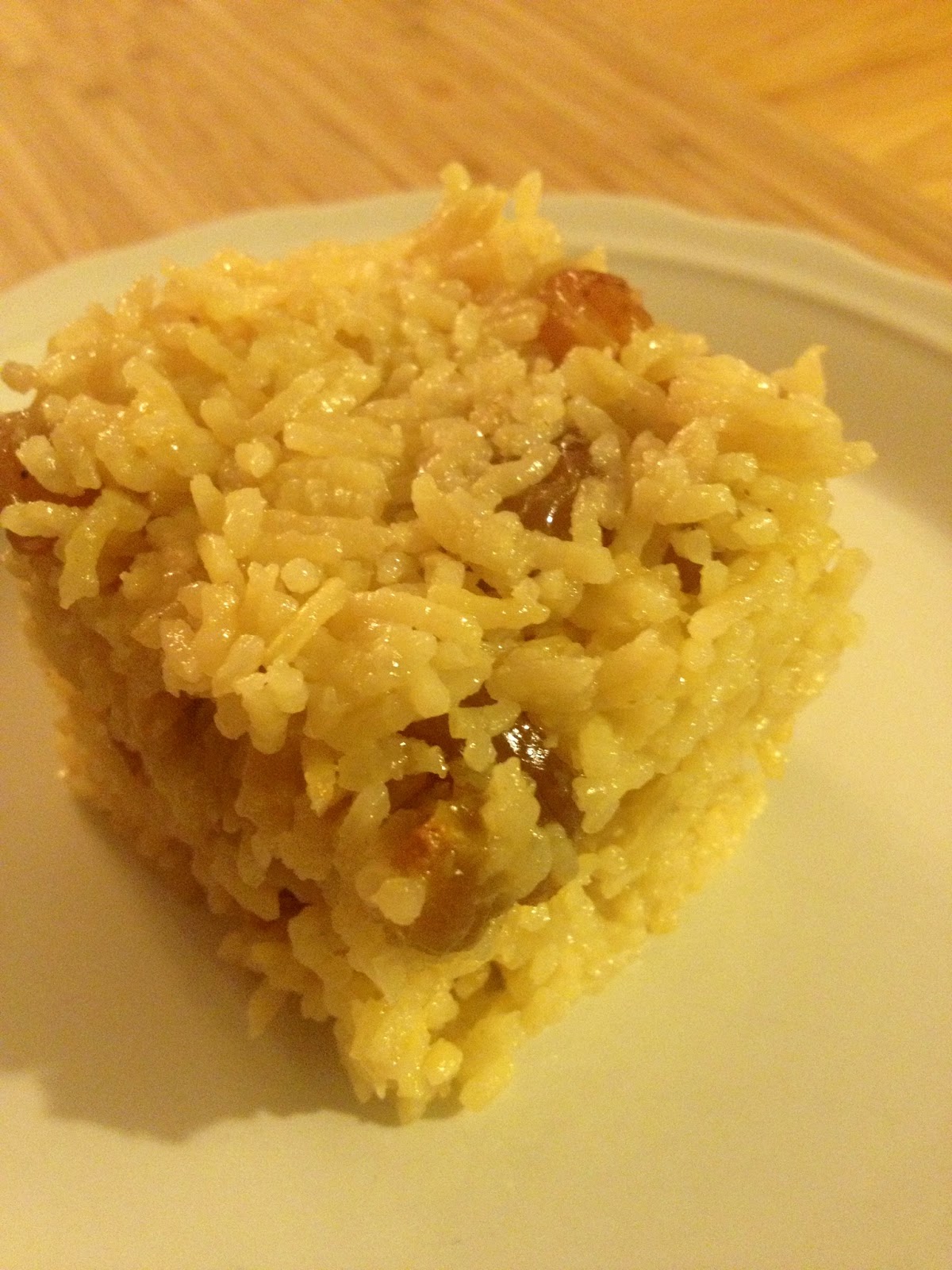 Stella's Meza: Sweet golden raisin rice
