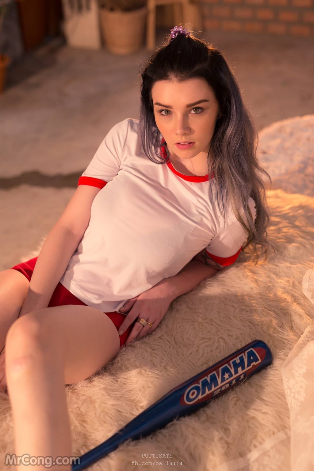 Young Jessie Vard shows off her beauty in sports outfit (8 pictures)