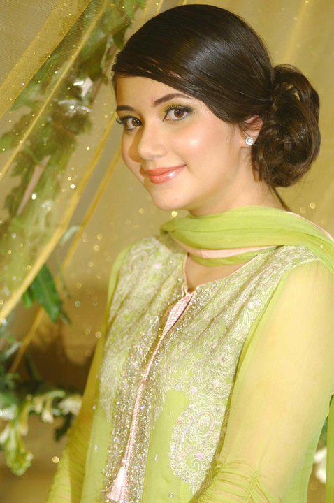 Hot Photo Gallery 2015: Beautiful Pakistani Girls HD 