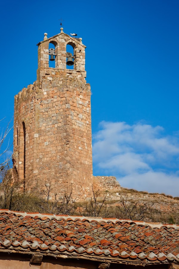 Ruta de los pueblos rojos de Segovia. Ayllón